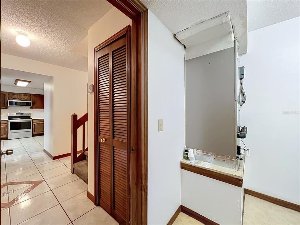 For Rent: $2,500 (3 beds, 2 baths, 1811 Square Feet)