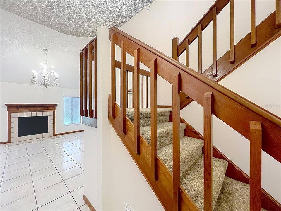 For Rent: $2,500 (3 beds, 2 baths, 1811 Square Feet)