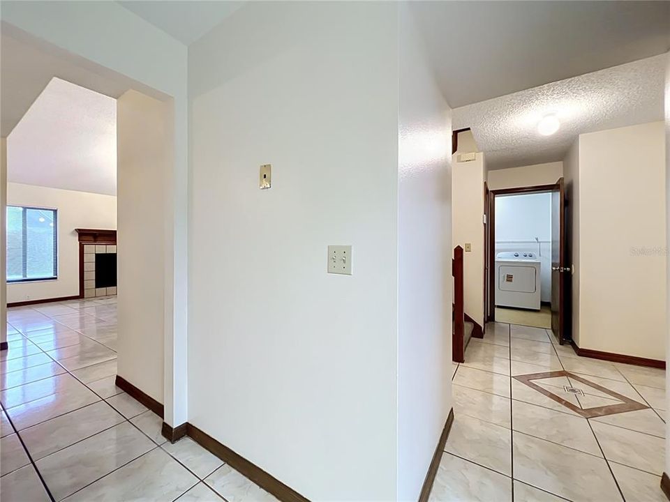 For Rent: $2,500 (3 beds, 2 baths, 1811 Square Feet)