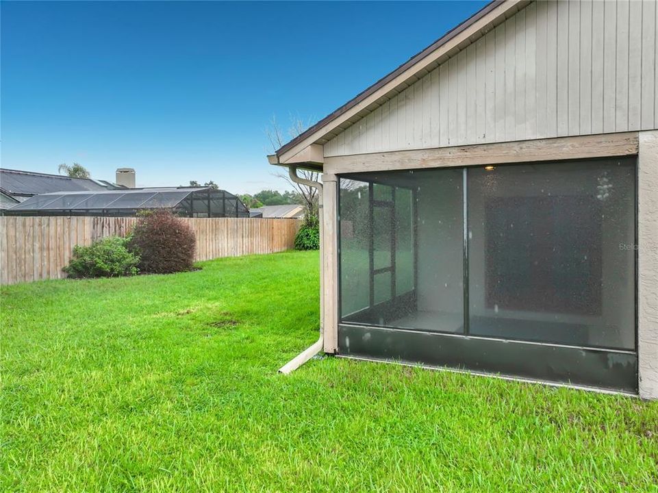 For Rent: $2,500 (3 beds, 2 baths, 1811 Square Feet)
