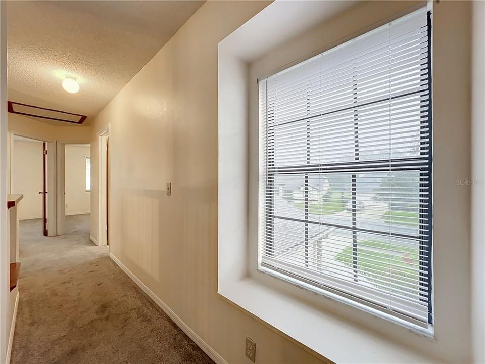For Rent: $2,500 (3 beds, 2 baths, 1811 Square Feet)
