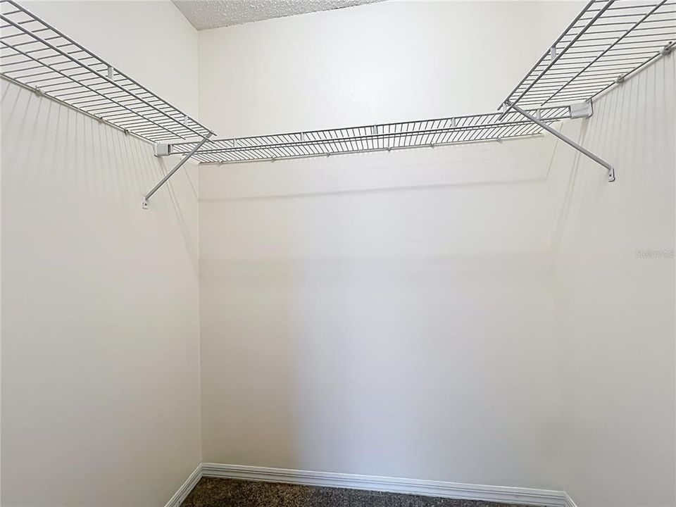 For Rent: $2,500 (3 beds, 2 baths, 1811 Square Feet)