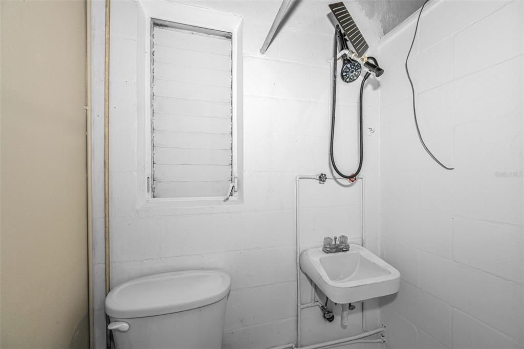 For Rent: $2,400 (2 beds, 2 baths, 1092 Square Feet)