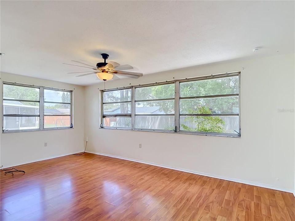 En Venta: $200,000 (2 camas, 2 baños, 1150 Pies cuadrados)