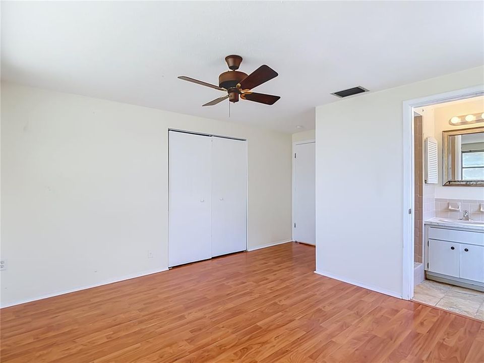 En Venta: $200,000 (2 camas, 2 baños, 1150 Pies cuadrados)
