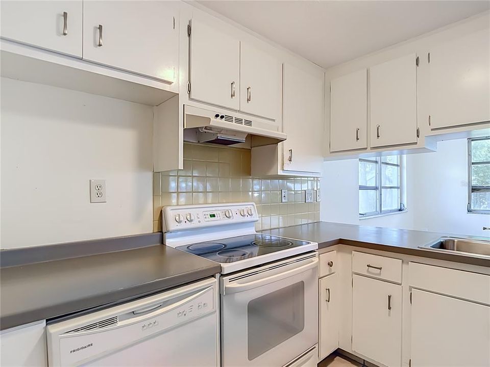 En Venta: $200,000 (2 camas, 2 baños, 1150 Pies cuadrados)