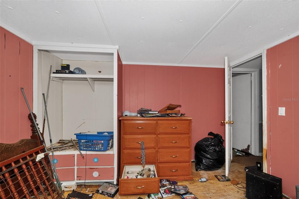 For Sale: $75,000 (3 beds, 1 baths, 1120 Square Feet)
