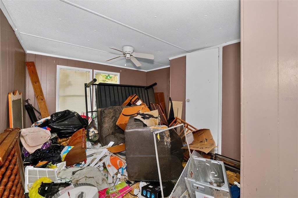 For Sale: $75,000 (3 beds, 1 baths, 1120 Square Feet)