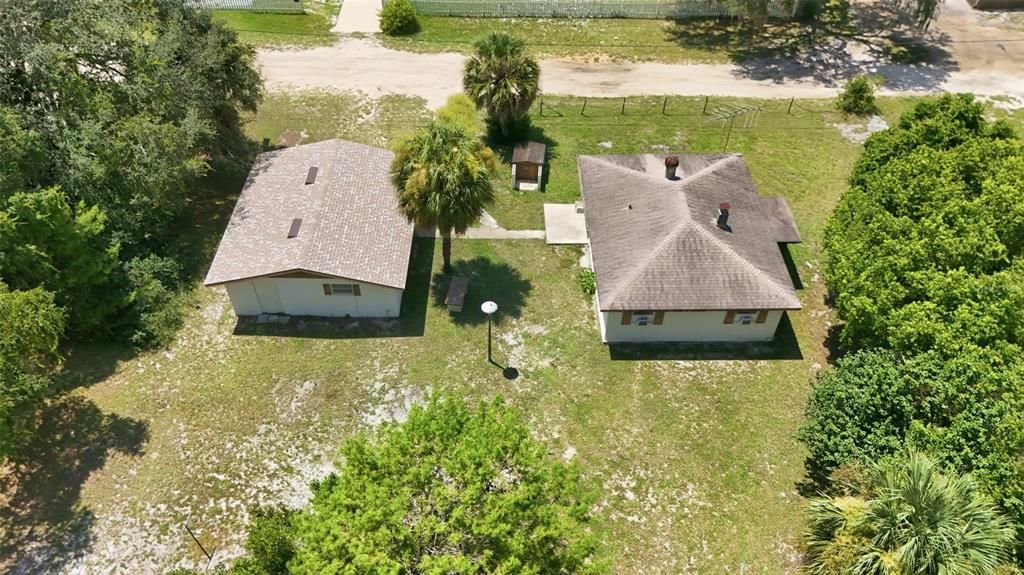 For Sale: $165,000 (2 beds, 1 baths, 768 Square Feet)