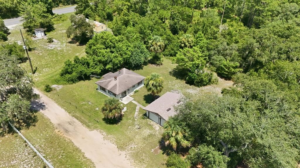 For Sale: $165,000 (2 beds, 1 baths, 768 Square Feet)