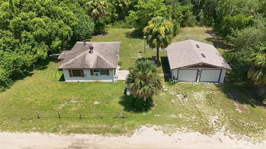 For Sale: $165,000 (2 beds, 1 baths, 768 Square Feet)