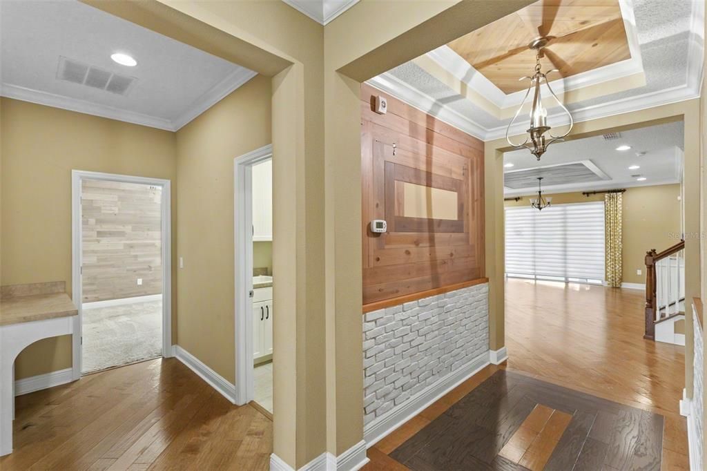 For Sale: $574,900 (3 beds, 4 baths, 2951 Square Feet)