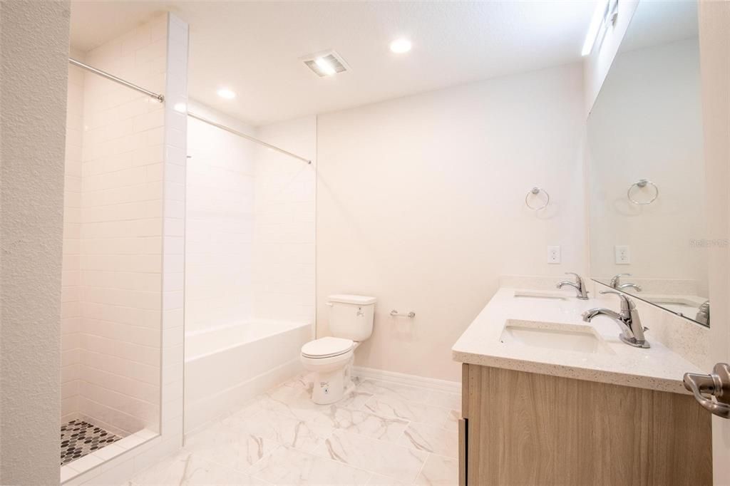 For Rent: $2,200 (3 beds, 2 baths, 1548 Square Feet)