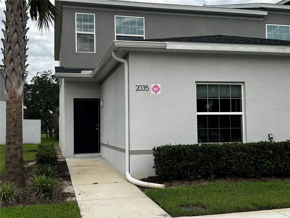For Rent: $2,200 (3 beds, 2 baths, 1548 Square Feet)