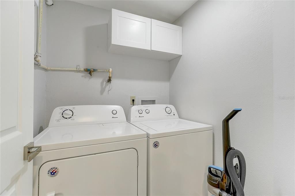 For Rent: $1,800 (2 beds, 2 baths, 900 Square Feet)
