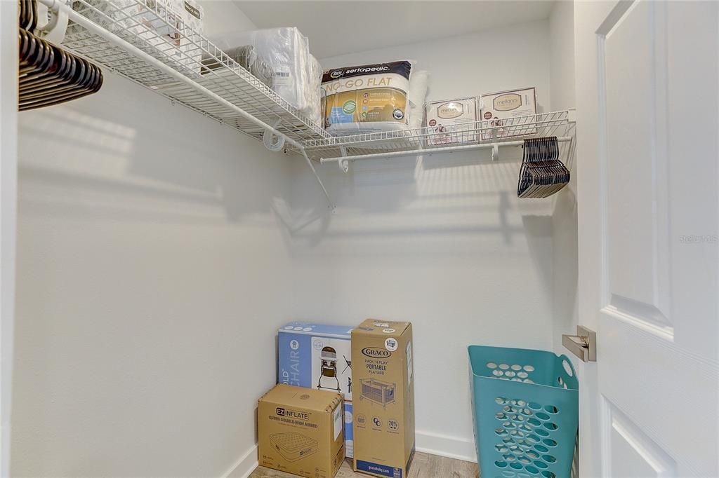For Rent: $1,800 (2 beds, 2 baths, 900 Square Feet)