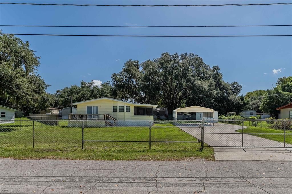 For Sale: $190,000 (3 beds, 2 baths, 1372 Square Feet)