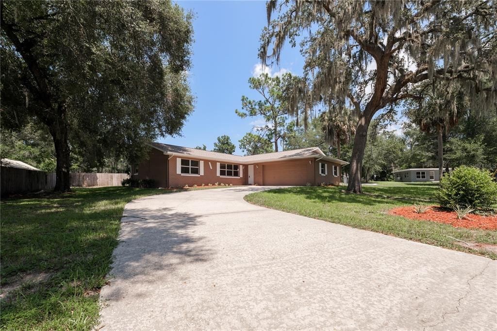 For Sale: $260,000 (4 beds, 2 baths, 1388 Square Feet)