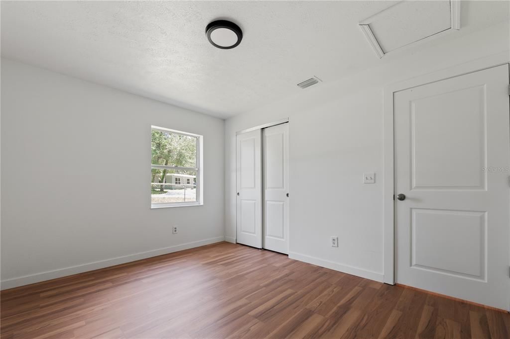 For Sale: $260,000 (4 beds, 2 baths, 1388 Square Feet)