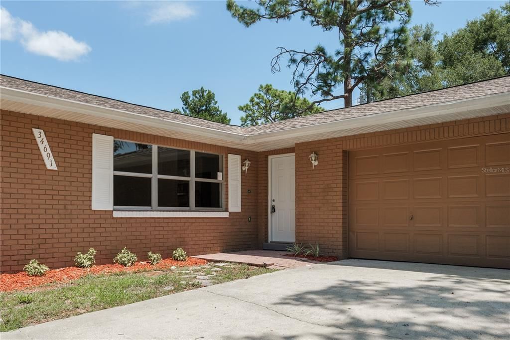 For Sale: $260,000 (4 beds, 2 baths, 1388 Square Feet)
