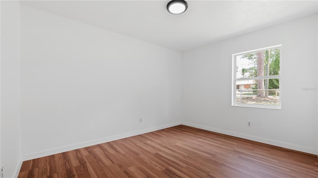 For Sale: $260,000 (4 beds, 2 baths, 1388 Square Feet)