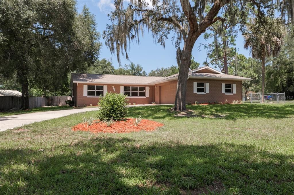 For Sale: $260,000 (4 beds, 2 baths, 1388 Square Feet)