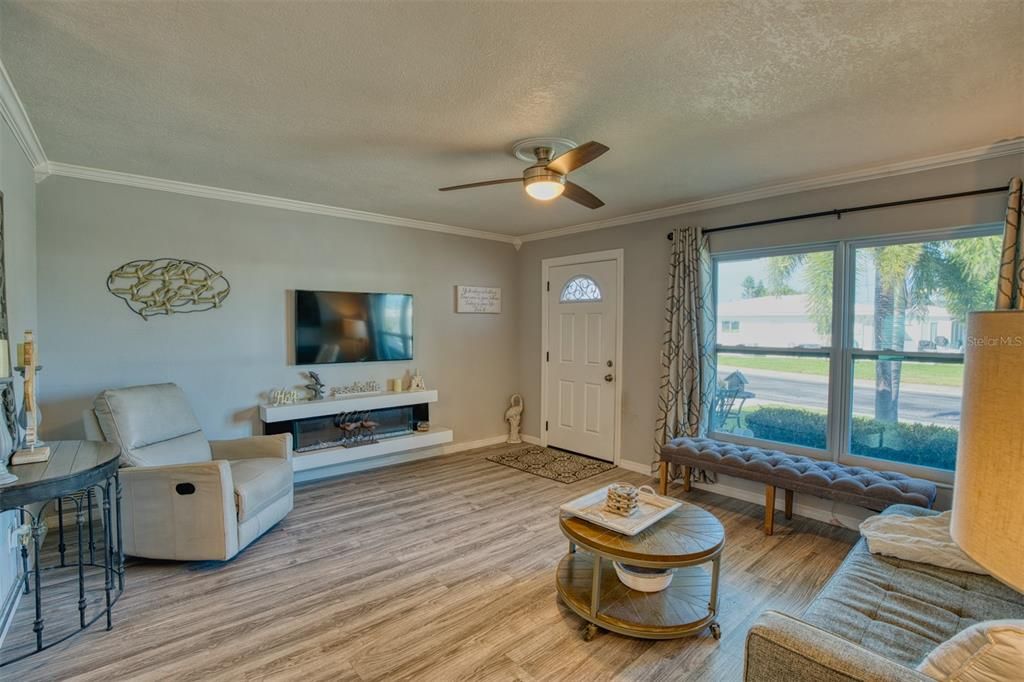 En Venta: $279,999 (2 camas, 2 baños, 1097 Pies cuadrados)