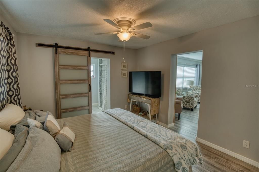 En Venta: $279,999 (2 camas, 2 baños, 1097 Pies cuadrados)