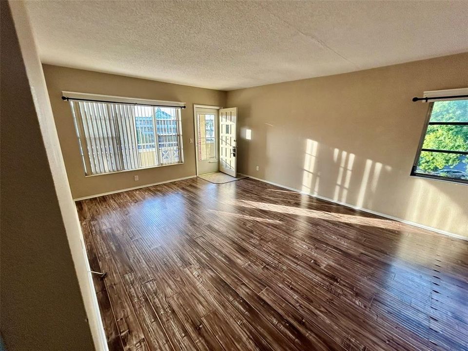 En Venta: $150,000 (2 camas, 2 baños, 1100 Pies cuadrados)