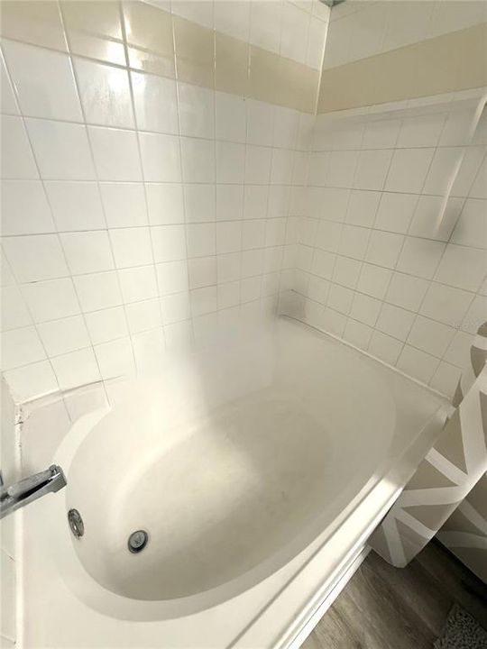 На продажу: $167,000 (1 спален, 1 ванн, 598 Квадратных фут)