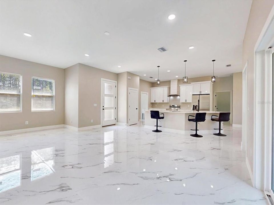 For Sale: $359,000 (3 beds, 2 baths, 1612 Square Feet)