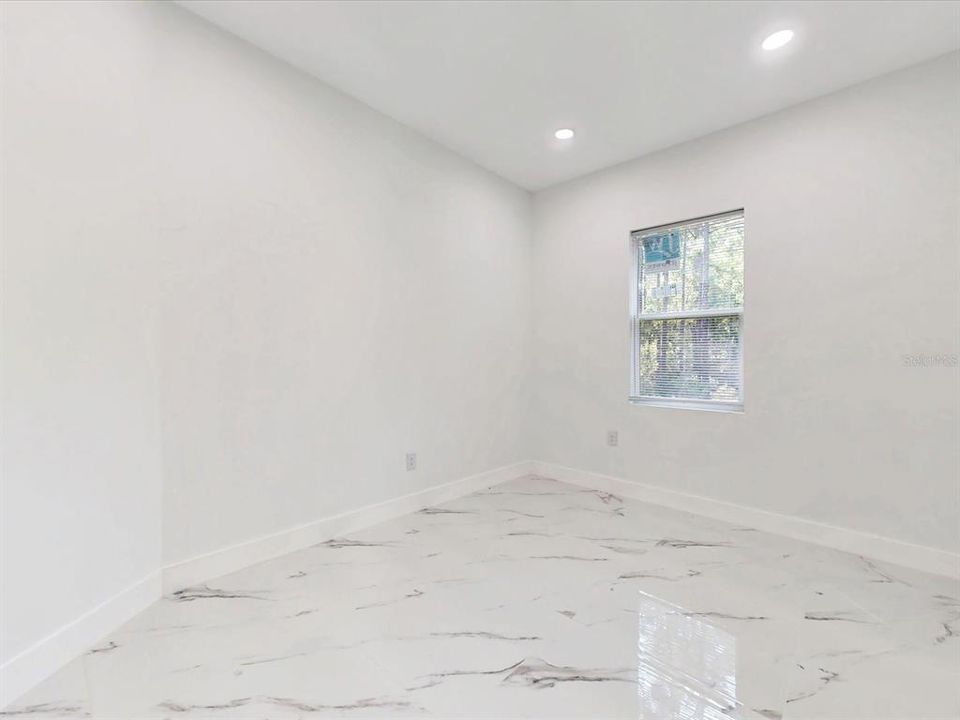 For Sale: $359,000 (3 beds, 2 baths, 1612 Square Feet)