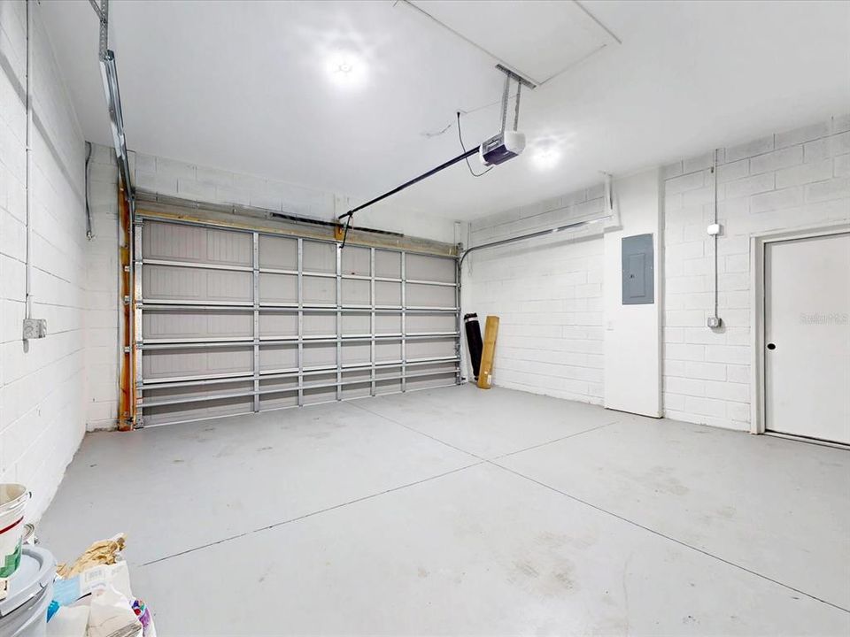 For Sale: $359,000 (3 beds, 2 baths, 1612 Square Feet)