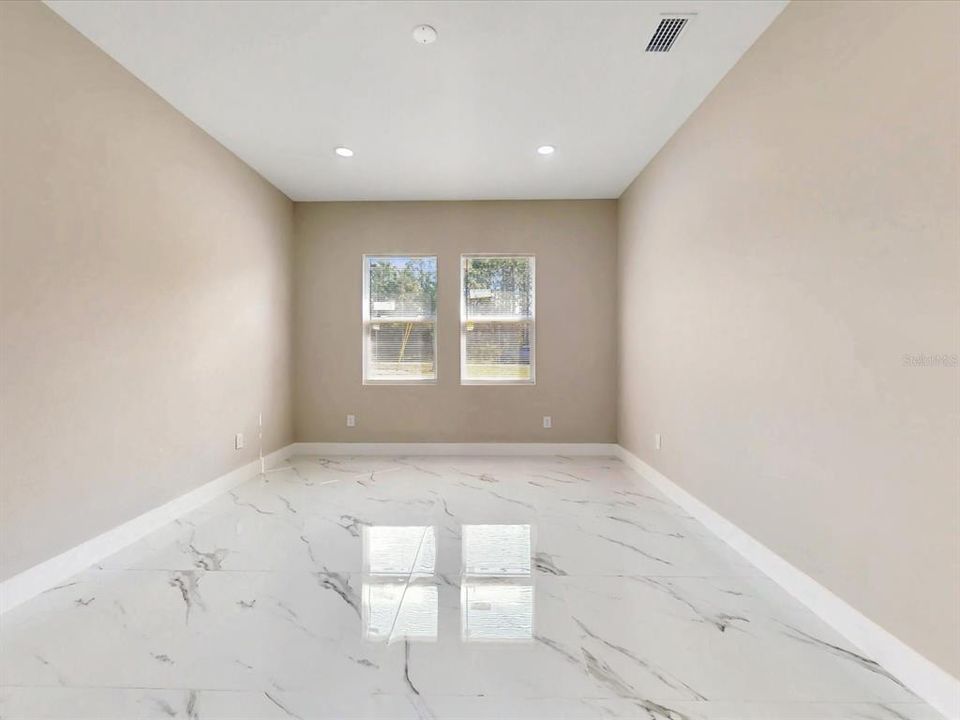 For Sale: $359,000 (3 beds, 2 baths, 1612 Square Feet)