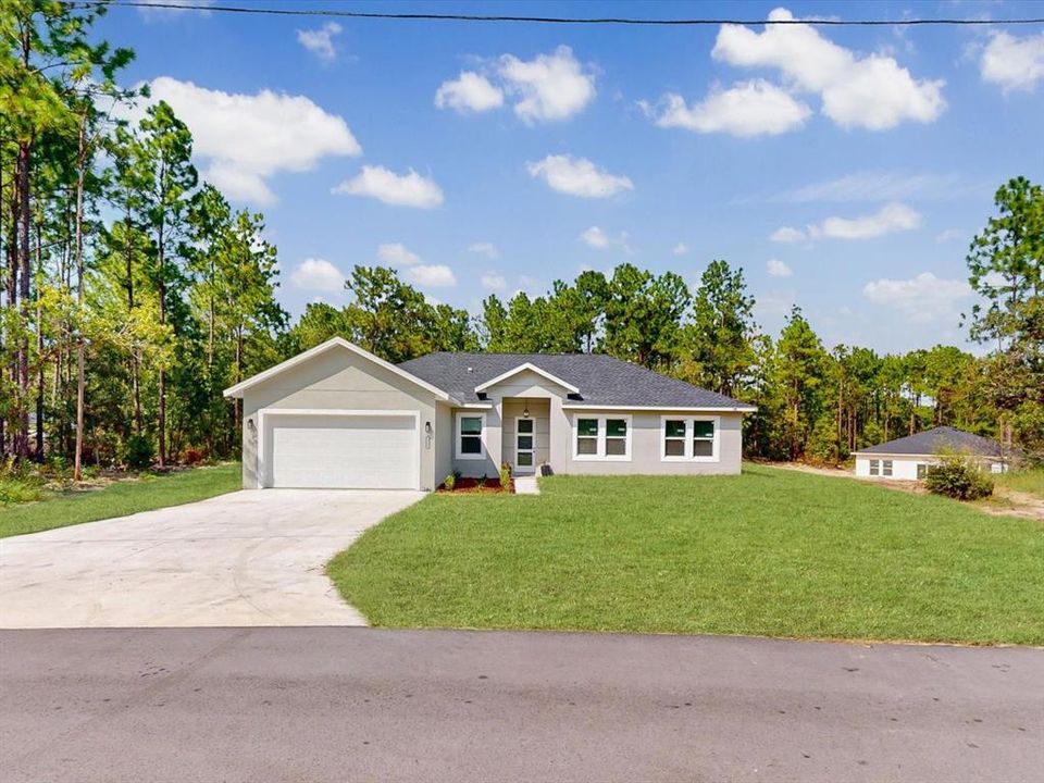 For Sale: $359,000 (3 beds, 2 baths, 1612 Square Feet)