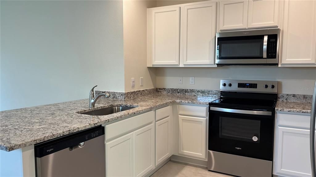 В аренду: $1,795 (3 спален, 2 ванн, 1504 Квадратных фут)