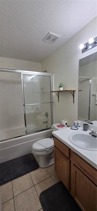 For Rent: $2,300 (3 beds, 3 baths, 1512 Square Feet)