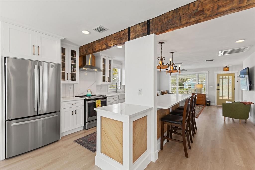 For Sale: $499,999 (3 beds, 2 baths, 1264 Square Feet)