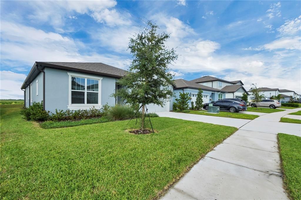 For Sale: $430,000 (4 beds, 2 baths, 1850 Square Feet)