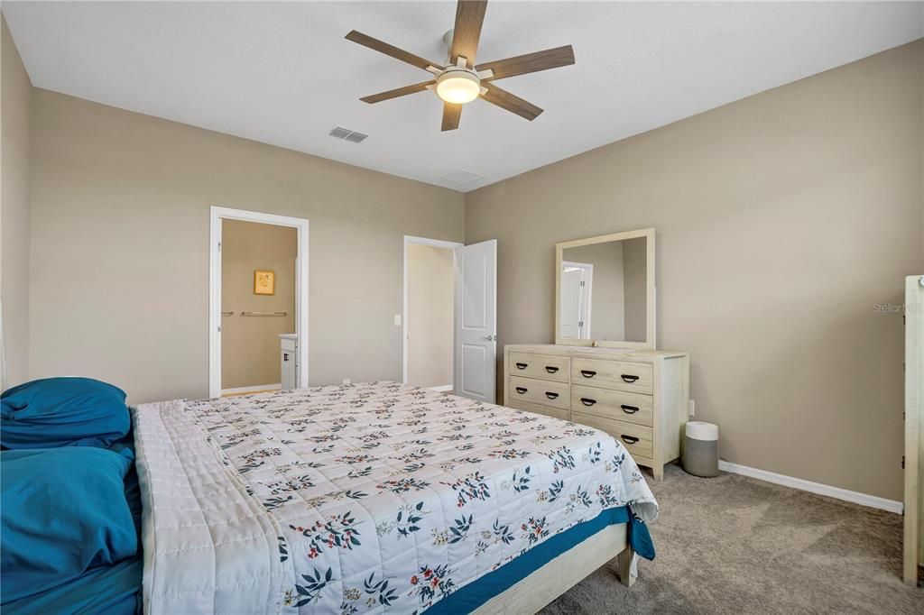 For Sale: $430,000 (4 beds, 2 baths, 1850 Square Feet)