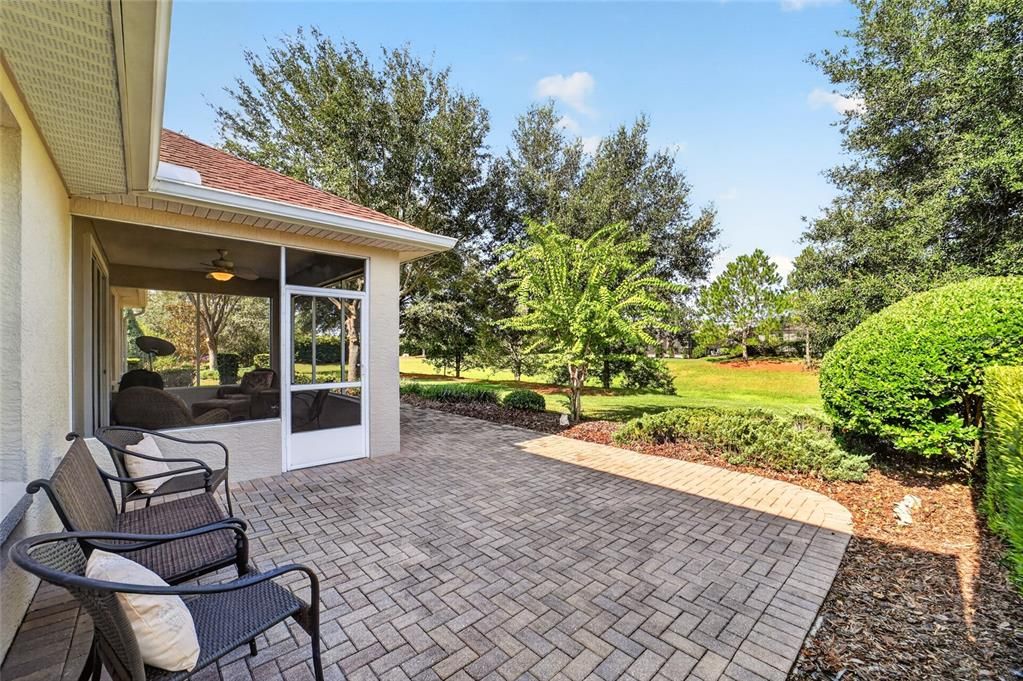 For Sale: $399,900 (3 beds, 2 baths, 2330 Square Feet)