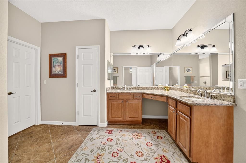 For Sale: $399,900 (3 beds, 2 baths, 2330 Square Feet)
