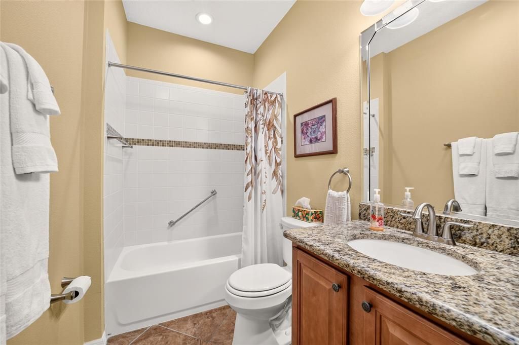 For Sale: $399,900 (3 beds, 2 baths, 2330 Square Feet)