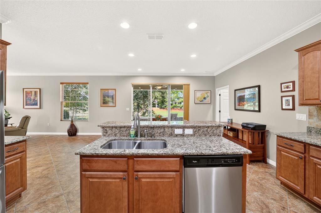 For Sale: $399,900 (3 beds, 2 baths, 2330 Square Feet)