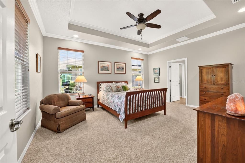 For Sale: $399,900 (3 beds, 2 baths, 2330 Square Feet)