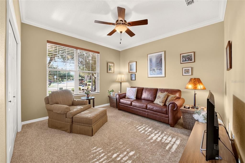 For Sale: $399,900 (3 beds, 2 baths, 2330 Square Feet)