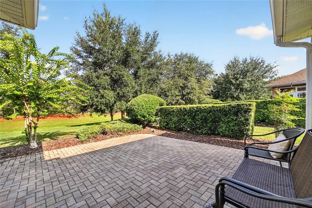 For Sale: $399,900 (3 beds, 2 baths, 2330 Square Feet)