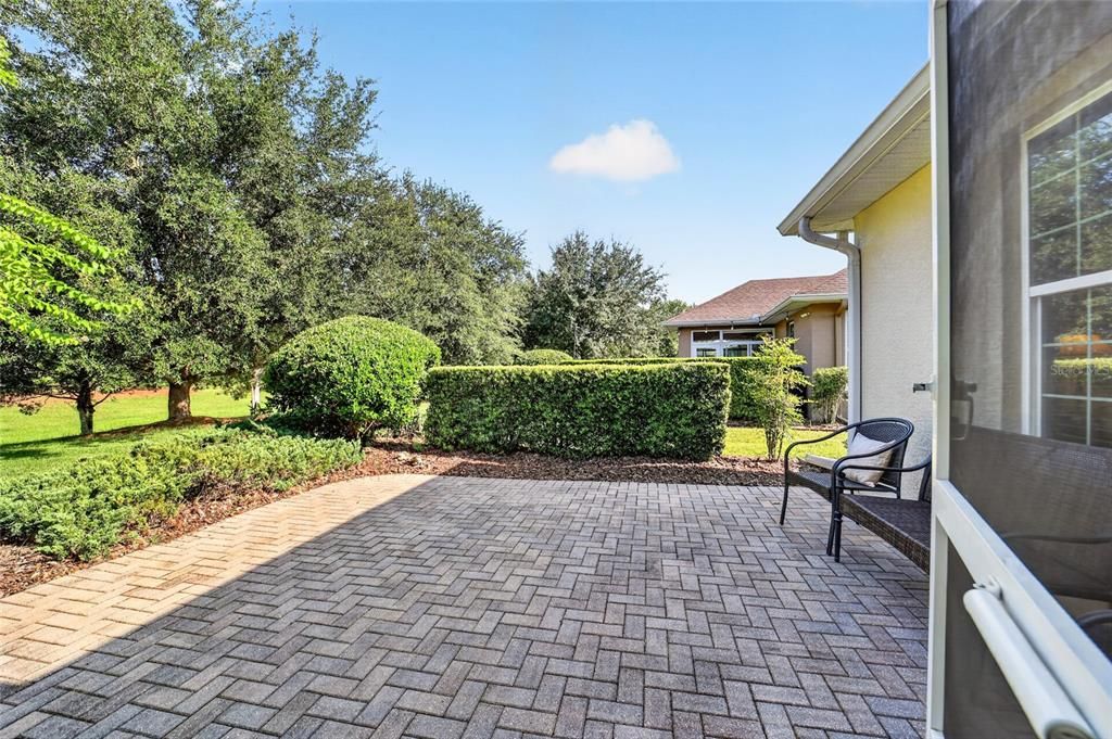 For Sale: $399,900 (3 beds, 2 baths, 2330 Square Feet)