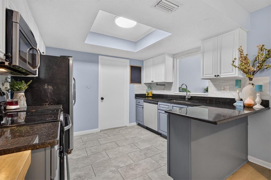For Sale: $379,900 (3 beds, 2 baths, 1346 Square Feet)