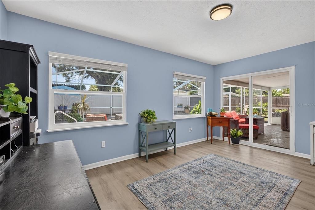 For Sale: $379,900 (3 beds, 2 baths, 1346 Square Feet)
